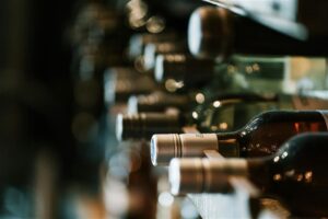 Read more about the article The Benefits of Using an Online Wine Shop in the UK