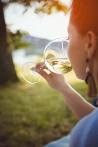 Read more about the article What Is the Best Wine in the UK? A Look at Britain’s Finest Bottles